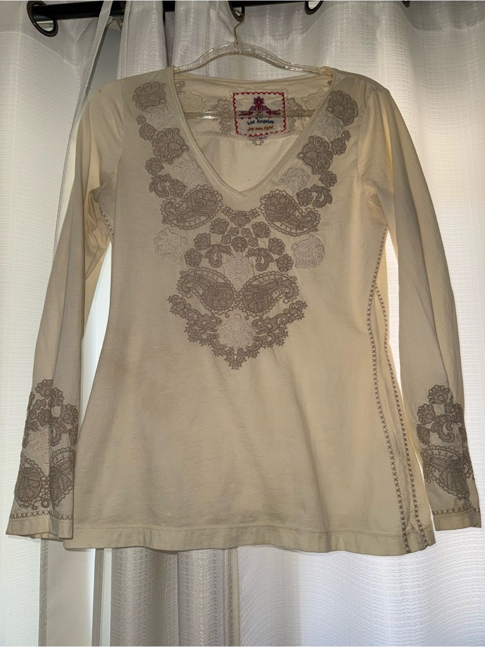 Johnny Was Cream Long Sleeve V-Neck Top with Taupe Embroidery medium